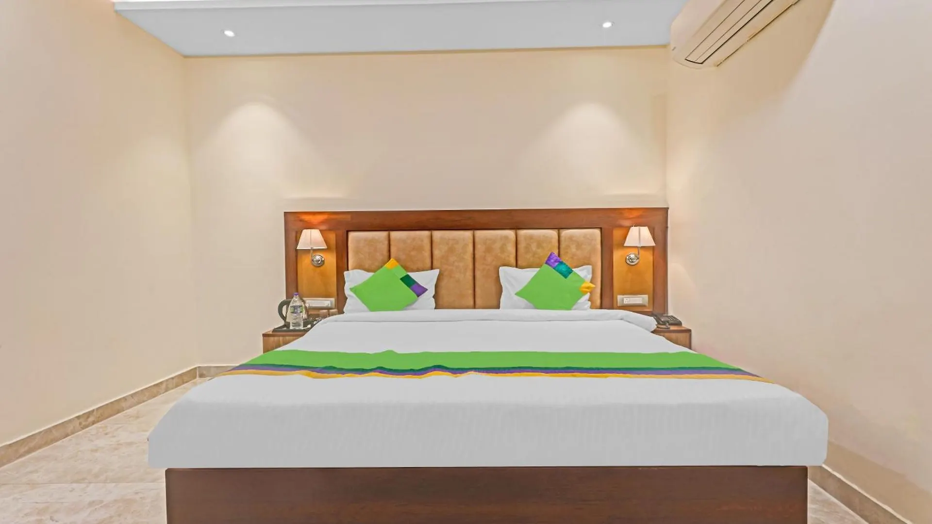 Hotel G B Palace Agra