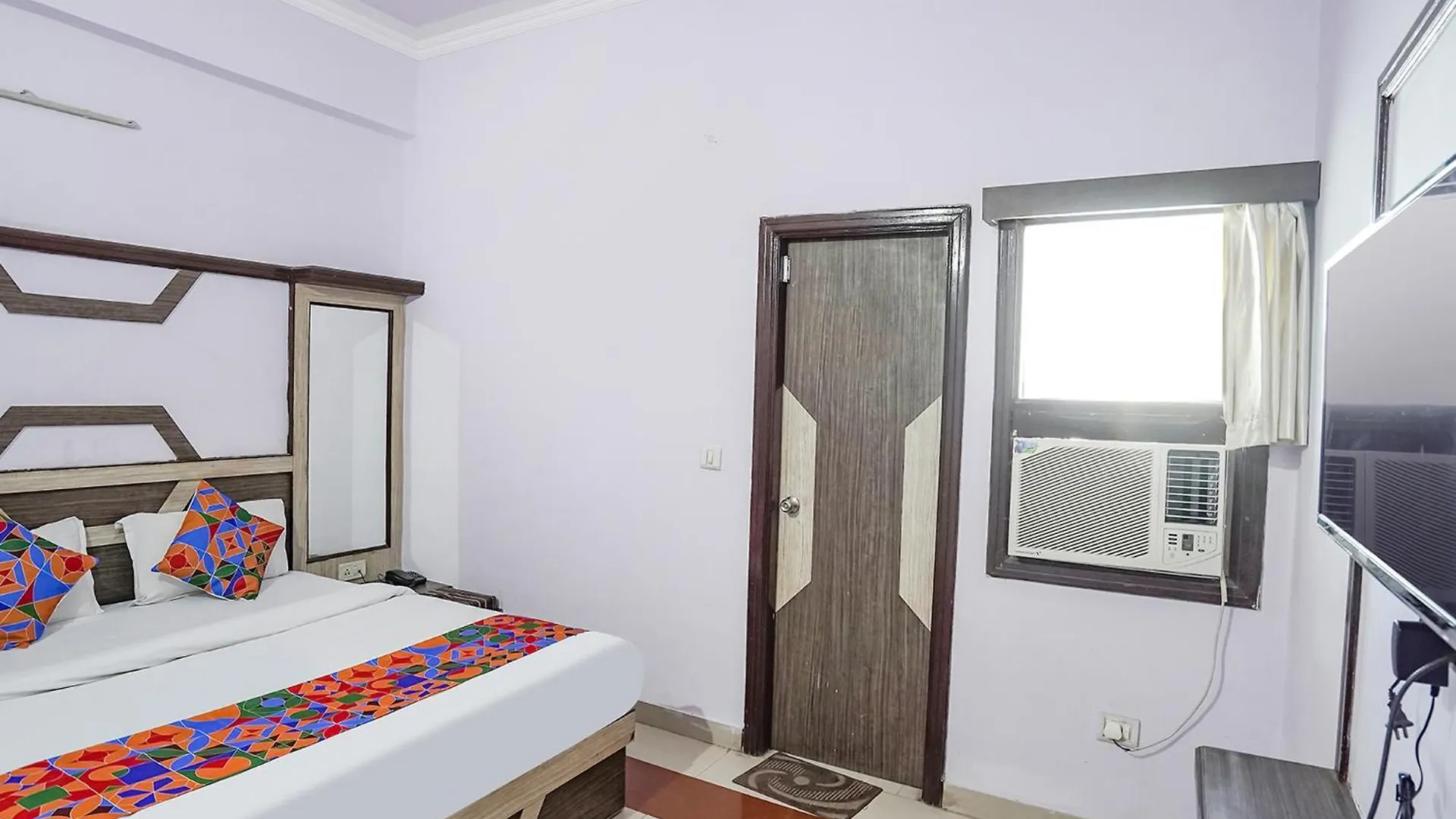 Hotel G B Palace Agra  3*, Agra (Uttar Pradesh) India