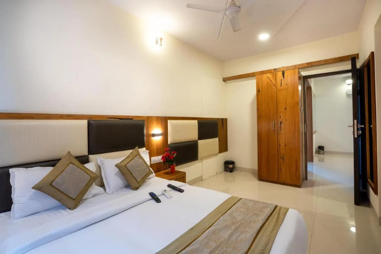 Hotel G B Palace Agra