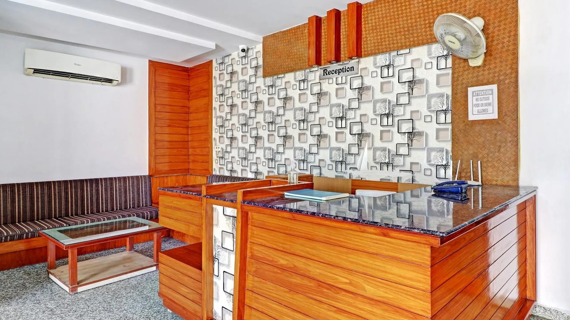 Hotel G B Palace Agra