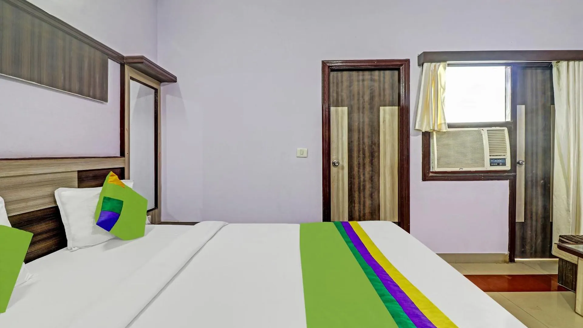 Hotel G B Palace Agra  India